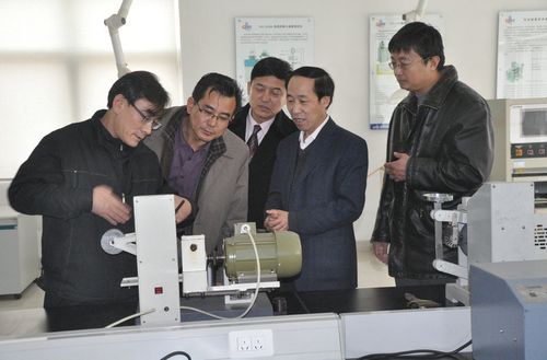 锦湖轮胎(中国)研发中心代表团来访-橡塑材料与工程教育部重点实验室